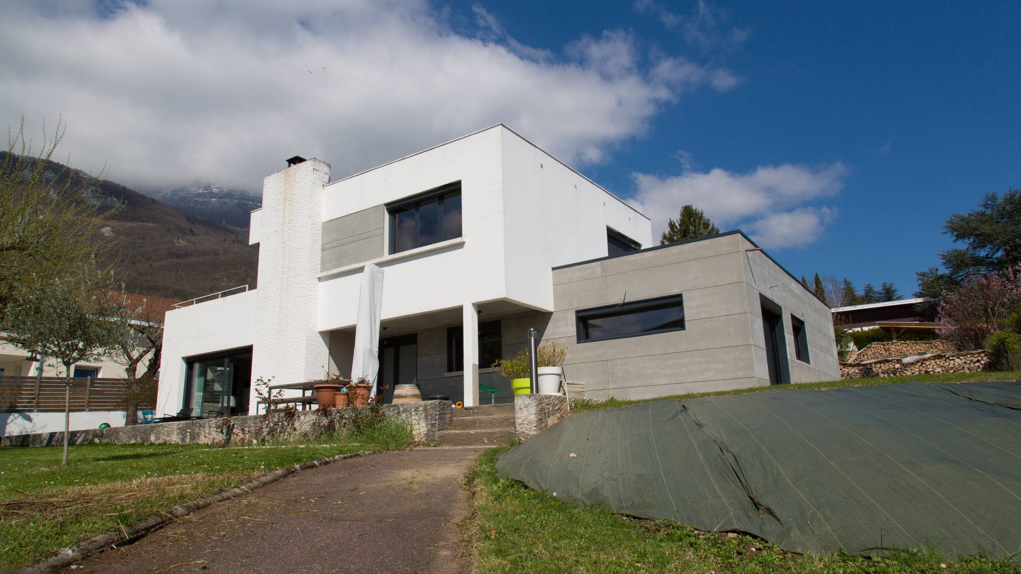 Pourquoi choisir une maison à toit plat pour une esthétique moderne ? Pfastatt