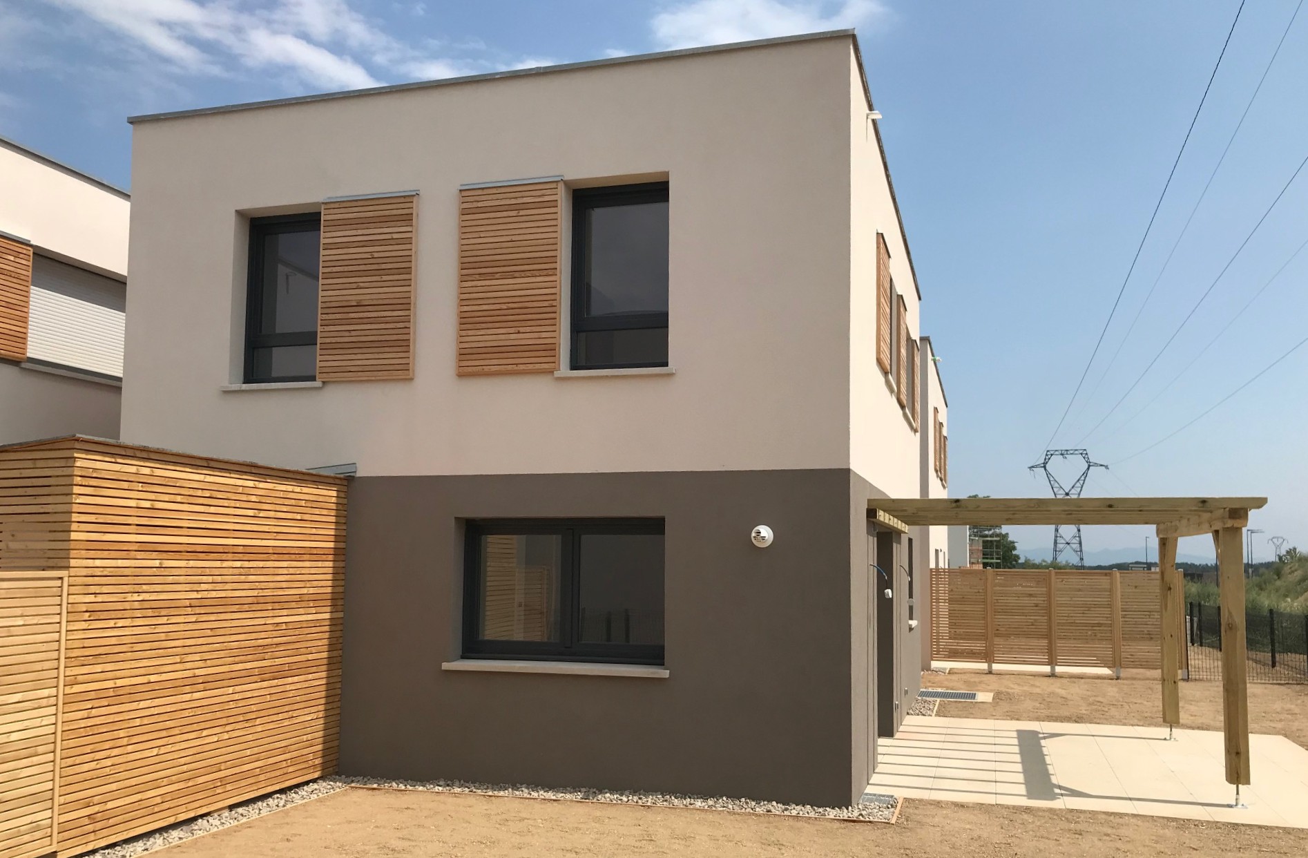 Quels sont les caract&eacute;ristiques d’un toit plat sur une maison neuve ? Pfastatt