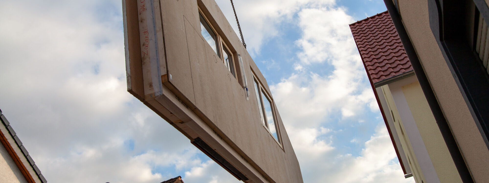 Maison ossature bois : quelles diff&eacute;rences de performance avec une maison RE2020 classique ? Wittelsheim